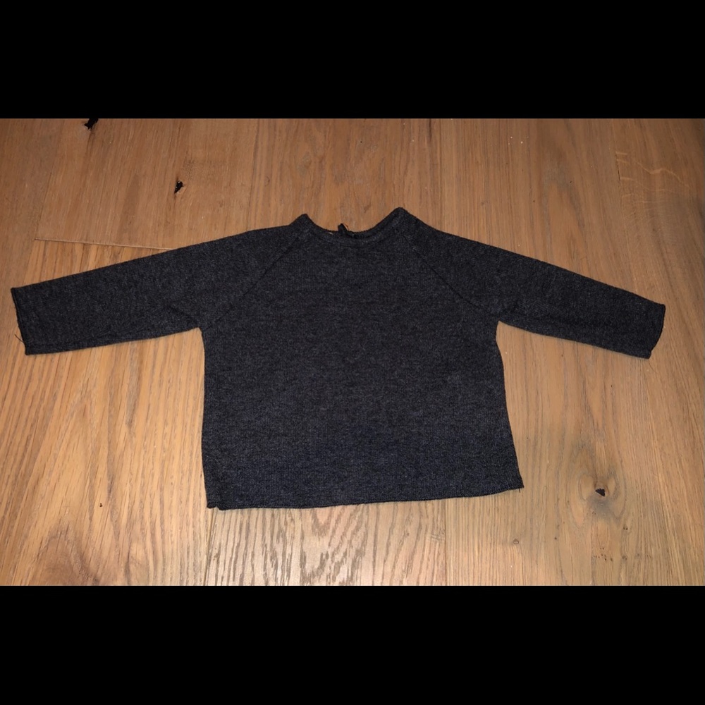 Zara sweater size 3-6 months